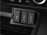 ◆USBチャージャー◆使いやすい場所に装備されています。