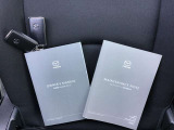 取扱説明書&点検整備記録簿付き!!中古車選びのマストアイテム。キーは2本になります。