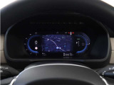 12.3インチ・デジタル液晶ドライバー・ディスプレイには、常に気を配る必要のある、運転操作に必須の情報が表示されます。情報の視認性に優れ、直感的に操作することのできるデザインです。