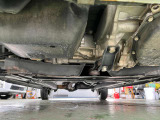 当社は自社認証整備工場も完備しており、納車前整備や一般車検・点検など、お客様が安心して長くお使い頂ける様にメンテナンス面に対して細かく整備しております。ご納車もご安心下さい