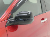 ◆ドアミラーウインカー◆ドアミラーにウインカーを装備しています。対向車に自身の進行方向を合図し安全に運転できます。