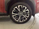 アルミホイールです。足元が引き立つので、車全体のイメージがアップしますよ!