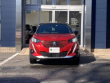 新車保証継承納車前点検整備 12ヶ月点検相当と独自点検項目の点検整備、及び消耗部品15品目(バッテリー、ワイパーブレードなど)の、点検交換