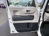 ☆クルマ買ったらエンジンオイル無料のテクノオートリアルです。納車時より走行距離4000キロ又は6ヶ月に一回のペースでご来店していただければ、エンジンオイル交換が無料です!工賃・オイル代金が0円!