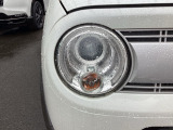 LEDヘッドライト(右側)です