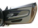 Upper Interior:Black Metallic -Lower Interior:Bison Brown