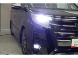 話題のLEDヘッドランプが採用されております! 省電力で長寿命、しかもとても明るく熱くなりにくい性質を持ったライトになります。虫も寄ってきにくい性質も持っております。
