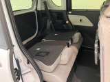 お客様にぴったりなおクルマをお選びいただけますように様々な展示車をご用意致しております!ダイハツの軽自動車だけではなく、他メーカー車やコンパクトカー・ミニバンなども数多く取り揃えております!