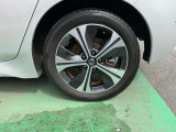 純正アルミホイール付!このお車にぴったりなホイールが付いてます◎