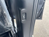 操作のしやすさが分かるスイッチ類。装備有無と配置、文字消えや使用感までチェックできます。