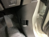 軽の看板が目印です!届出済 未使用車をお探しの方はこちらの看板を目印にお越しください。※似たような看板のお店がございますのでお間違えのないようご注意ください。