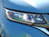 ■LEDヘッドライト■消費電力は少なく、しっかり明るいLEDヘッドライトです♪フロントバンパーにはフォグライトが装着されています!