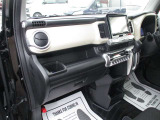 車の事をあまり詳しくない、女性やご年配の方にも親切&分かりやすいご説明を致します。もちろん運転免許を取って間もない初心者の方も大歓迎です。ご不明な点や分からない事は、お気軽に何でもお聞き下さい。