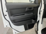 延長保証につきましてはお求めいただく車両によって保証料が異なりますので、当店スタッフまでお気軽にお問い合わせくださいませ。