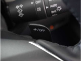 【ステアリングシフトスイッチ】ハンドルから手を離さずに素早くシフトアップ&ダウンができます。お近くの広島マツダまでお越しください。