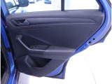 認定中古車は、納車前に専用の機械を使用して71項目の点検を行っております。