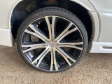 265/30R22になります