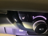 シートヒーター付き!直接体を温めてくれるので寒い日の運転も快適です。