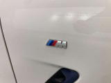 BMWを熟知したメカニックによる100項目の点検・整備を行います。不具合箇所、交換時期に達している部品に関しましては、全て当社負担で交換してからのご納車となります。