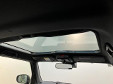 お客様にぴったりなおクルマをお選びいただけますように様々な展示車をご用意致しております!ダイハツの軽自動車だけではなく、他メーカー車やコンパクトカー・ミニバンなども数多く取り揃えております!