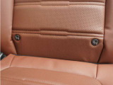 ◆ISOFIX◆シートベルトいらずでチャイルドシートと固定金具を連結するだけでがっちり固定できます。