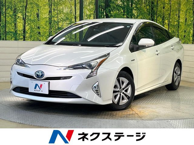 トヨタ プリウス 