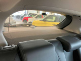 ラゲッジルームには簡単に取り外せるパーセルカバーが付いております。簡単ではありますが、防犯効果も期待できます!