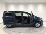 車が大好きなスタッフが心をこめて接客いたします。お客様一人一人のお車に対する思いや気持ちをうかがい、充実した時間が過ごせるよう努めます。
