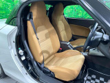 運転席シート廻りは使用感も少なく、良好な状態となっています。丁寧に使われていたことがよくわかりますね。