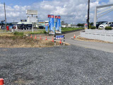 店舗入り口へはこちらから!ツインプラザ十和田店様入り口すぐ左が店舗入り口となっております♪