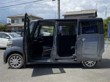 当店のお車をご覧いただきましてありがとうございます。お車についてのご質問やお見積りのご依頼、ご購入にあたってのご相談などは無料電話(0078-6002-312860)にお気軽にお問い合わせ下さい!