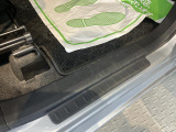 ステップにキズあります。