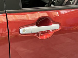 品質へのこだわり!フロアマットやシートなど車内をキレイに清掃し、ニオイや汚れなどを徹底的にクリーニングしてもらっております。室内はピカピカです☆