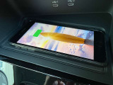 ワイヤレスス・チャージングを装備!スマートフォンを置くだけで充電できるスマホの車載充電機能(専用パッドに置くだけ)を指し、簡単で便利です!