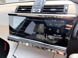 快適なショールームにて、お車選びのお手伝いから、ご購入後の整備待ちまで、ご対応致します。