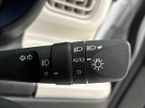 オートライト機能 周囲の明るさに応じて、ヘッドランプを自動的に点灯・消灯ができます。