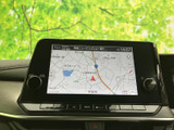 鮮明な地図表示で、安全運転をサポートします。スムーズなルート検索で、目的地への道案内をしてくれます。周辺施設の情報も確認でき、旅の計画に役立ちます。