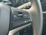スイッチ類が使いやすく配置された操作周り。運転中でも直感的な操作が可能なレイアウトです。