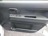 運転席側のドアです!