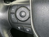 ステアリングスイッチ装備!運転しながら手元でオーディオの操作などができます。