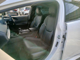 中古車を購入する場合、「車両本体価格」に加えて、税金や手数料などの「諸費用」を支払う必要があります。「法定費用:自動車税や自賠責保険等の国や自治体に払うことが法律上義務付けられている費用」「販売店手数