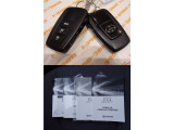 スマートキーはカバンやポケットにキーを入れたままエンジンを掛けられて便利♪/メンテナンスノート、車両本体・ナビ・マルチメディアの説明書つき!困ったときでも説明書があるので安心です。