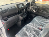 大事な人を乗せることが多い助手席です!安全運転を心がけましょう。