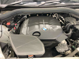 BMWを熟知したメカニックによる100項目の点検・整備を行います。不具合箇所、交換時期に達している部品に関しましては、全て当社負担で交換してからのご納車となります。