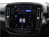 先進のエアピュリファイヤー(PM2.5センサー付)は、車内に侵入する有害なPM2.5微粒子を最大80%除去。よりクリーンで健康的な空気で満たされたキャビンであなたとあなたの大切なゲストをお迎えします。