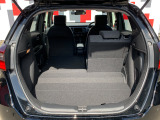 片方ずつ倒すことが出来るため搭乗人数と荷物を両立させることも出来ます!