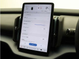 ディスプレイから車内の明るさ調整も可能です。