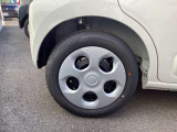 ☆お車についた傷やヘコミ、事故の修理もハヤシにお任せください。自社鈑金工場で修理ができますの安心です☆