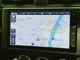 目的地までのルートを分かりやすく表示し、スムーズなナビゲーションをサポートします。最新の地図データで、常に正確な情報を得られます。