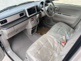 大事な人を乗せることが多い助手席です!安全運転を心がけましょう。